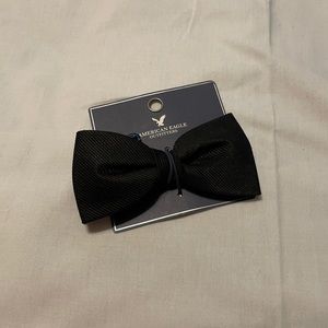 Men’s American Eagle bow tie